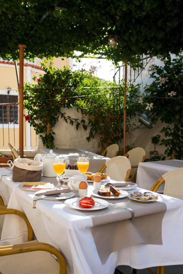 Hotel Kokona à Symi Extérieur photo